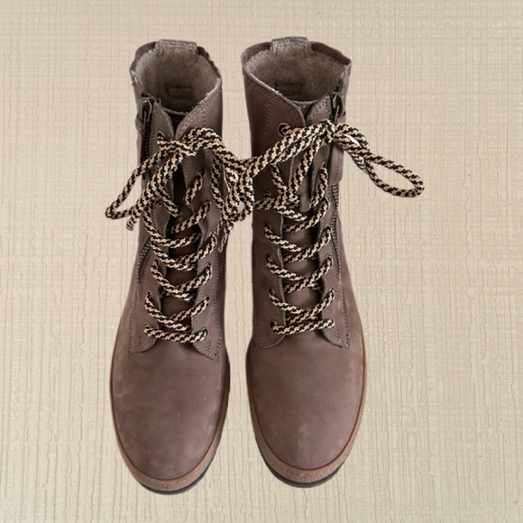 Paul Green Darcy Boot - Picture 4 of 10